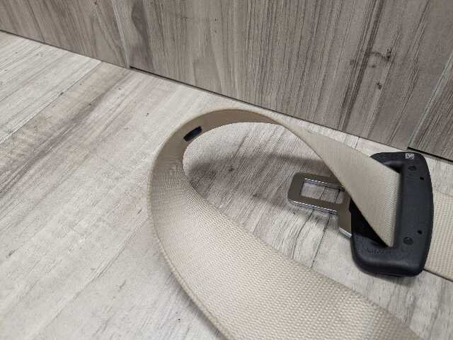 OEM BMW G22 G42 230 M240 430 M440 REAR Left Right Seat Belt Retractor BEIGE