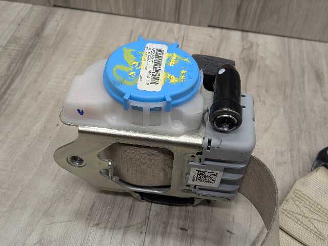 22-25 OEM BMW G42 230 M240 Front Right Passenger Seat Belt Retractor BEIGE