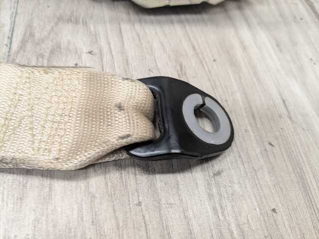 22-25 OEM BMW G42 230 M240 Front Right Passenger Seat Belt Retractor BEIGE