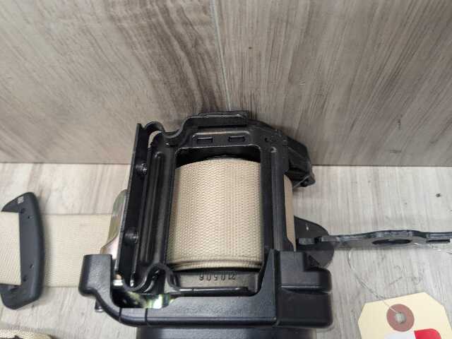 OEM BMW G22 G42 230 M240 430 M440 REAR Left Right Seat Belt Retractor BEIGE