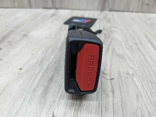 OEM BMW G42 G87 230 M240 M2 Rear Left Driver Side Seatbelt Seat Belt Buckle