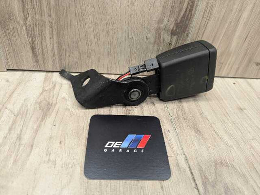 OEM BMW G42 G87 230 M240 M2 Rear Left Driver Side Seatbelt Seat Belt Buckle