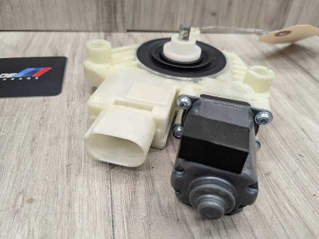 OEM BMW F90 F97 G01 G02 G30 X3 M5 Rear Left Driver Door Window Regulator Motor