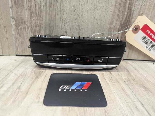 OEM BMW G20 G22 G23 G26 G42 G80 G82 AC Rear Heater Climate Control Switch Panel