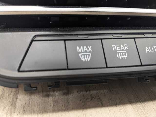 OEM BMW G01* G20 G22 G26 G42 G80 G82 AC Vent Heater Climate Control Switch Panel