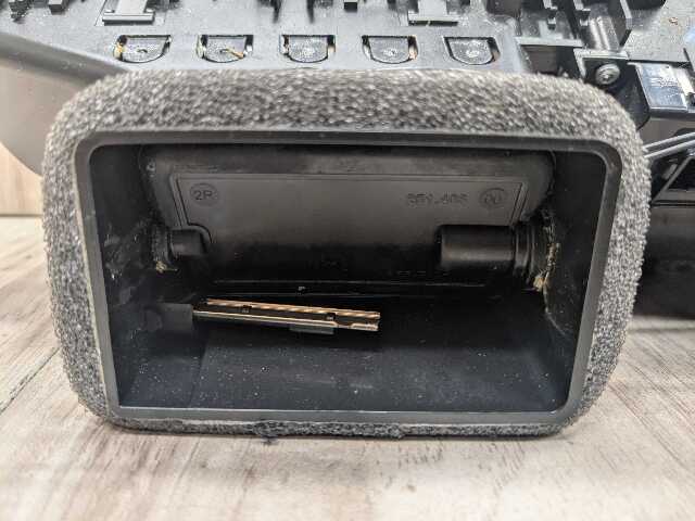 OEM BMW G01* G20 G22 G26 G42 G80 G82 AC Vent Heater Climate Control Switch Panel