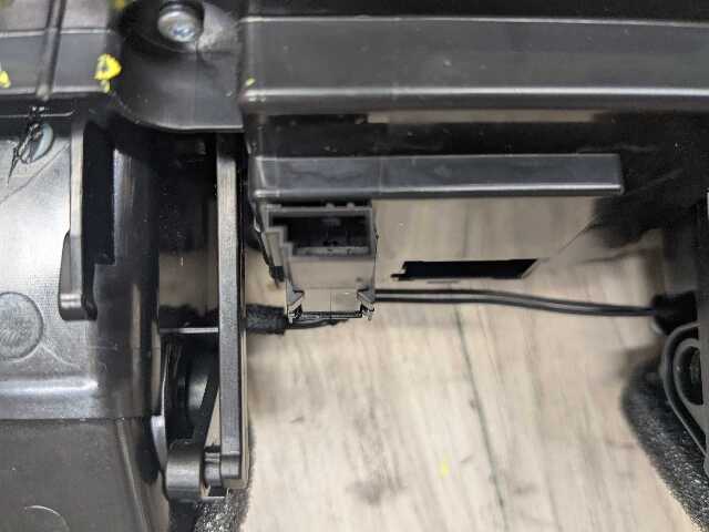 OEM BMW G01* G20 G22 G26 G42 G80 G82 AC Vent Heater Climate Control Switch Panel