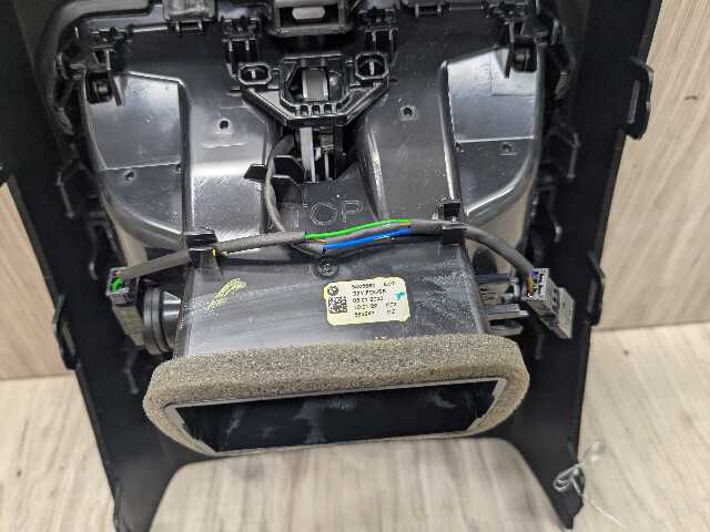 OEM BMW G20 G22 G23 G26 G80 G82 G83 M3 Rear AC Air Vent Panel Trim Cover Black