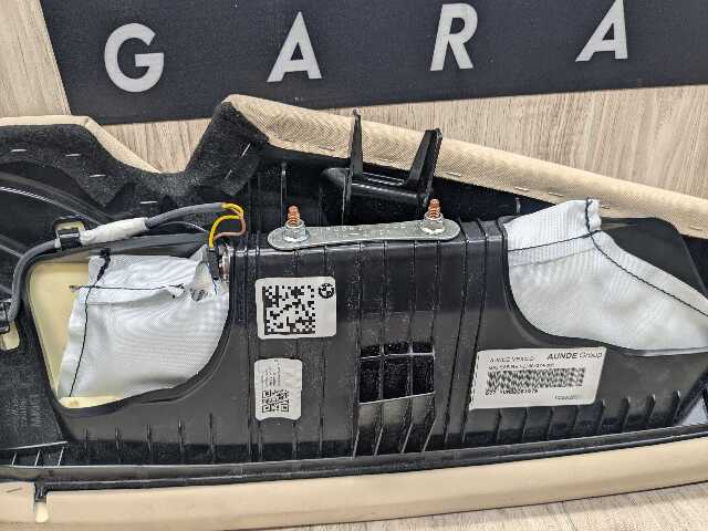 22-25 OEM BMW G42 230 M240 Rear Right Passenger Seat Bolster Air Bag BEIGE