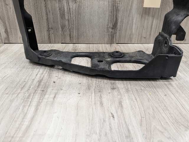 OEM BMW F90 F93 G12 G16 G30 M5 M8 Front Right Passenger Radiator Support Bracket