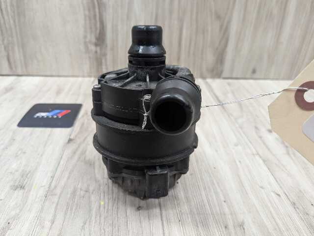 OEM BMW G01 G05 G20 G22 G26 Engine B46 B58 Auxiliary Electric Water Pump Cooling