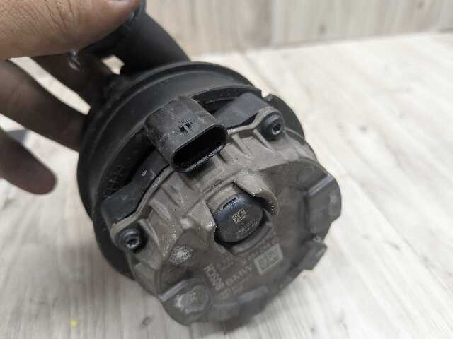 OEM BMW G01 G05 G20 G22 G26 Engine B46 B58 Auxiliary Electric Water Pump Cooling