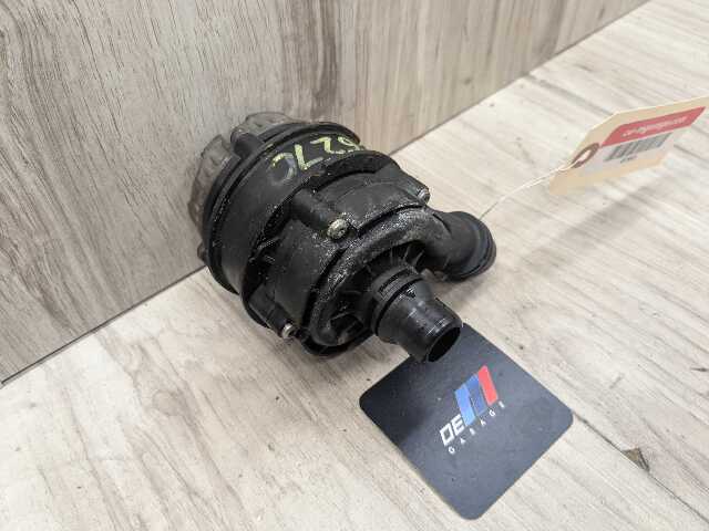 OEM BMW G01 G05 G20 G22 G26 Engine B46 B58 Auxiliary Electric Water Pump Cooling