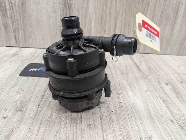 OEM BMW G01 G05 G20 G22 G26 Engine B46 B58 Auxiliary Electric Water Pump Cooling