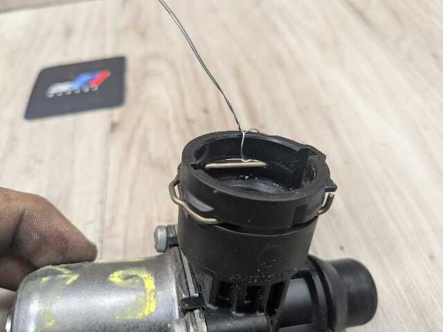 OEM BMW G01 G20 G22 G23 G26 G30 330 430 X3 Engine B46 Heater Water Switch Valve