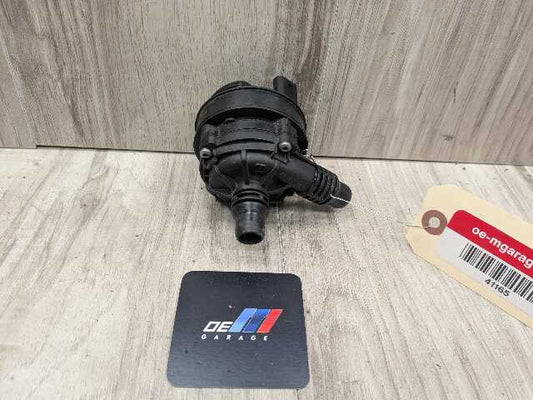 *OEM BMW G01 G05 G20 G22 G30 G42 G80 G82 G83 M3 M4 Engine Auxiliary Water Pump