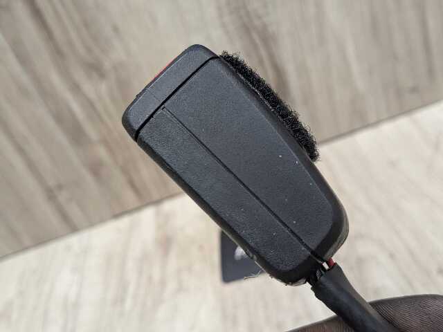 OEM BMW G22 G23 G42 G82 G83 G87 M2 M4 FRONT Left Right Seatbelt Seat Belt Buckle