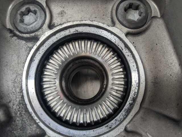 OEM BMW G42 230 M240 REAR Right Passenger Side Knuckle Wheel Hub Spindle Bearing