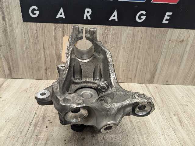 22-25 OEM BMW G42 230i M240i RWD Front Left Driver Hub Spindle Knuckle Bearing