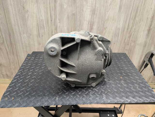 OEM BMW E82 E88 E92 E93 135 335 N54 N55 DCT Rear Differential Axle Carrier 2.56