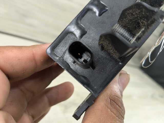 OEM BMW F10 F13 F02 F30 F32 F80 F82 F85 M3 M4 M6 Cooling Fan Relay Control 130A