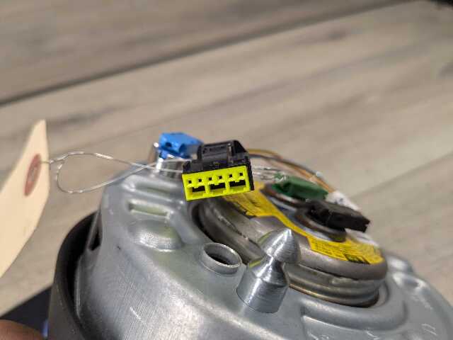 OEM BMW F10 F22 F23 F30 F32 F33 F36 335 435 Driver M SPORT Steering Wheel Airbag