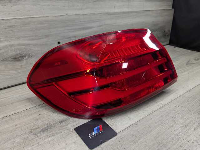 14-17 OEM BMW F32 F33 F36 F82 F83 M4 Rear Left Driver Side Outer Tail Light Lamp
