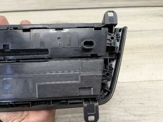 12-16 OEM BMW F22 F32 F30 F36 M4 M3 AC Heater Control Panel Radio Media Buttons