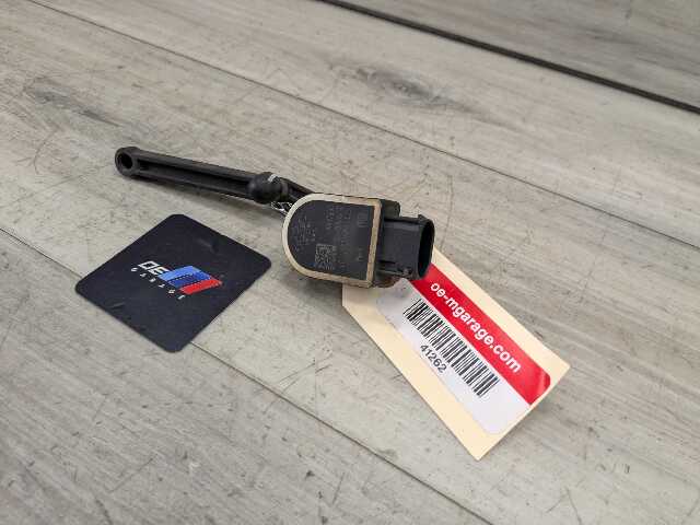 OEM BMW F30 F80 F90 G30 G20 M3 M4 Rear Left Right Suspension Height Level Sensor