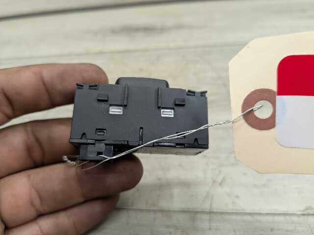 OEM BMW F10 F15 F30 F32 F80 F82 Rear Right Passenger Seat Heater Switch Button