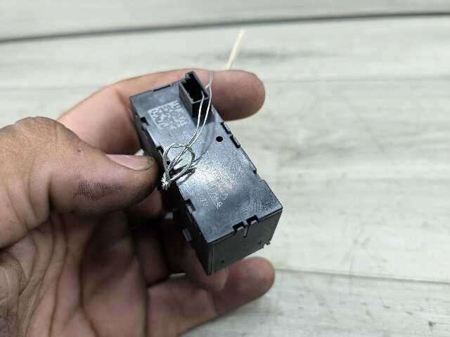 OEM BMW F10 F15 F30 F32 F80 F82 Rear Right Passenger Seat Heater Switch Button