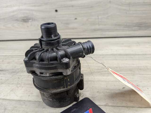 OEM BMW F22 F30 F32 F36 F87 335 435 Engine N55 Auxiliary Electric Water Pump