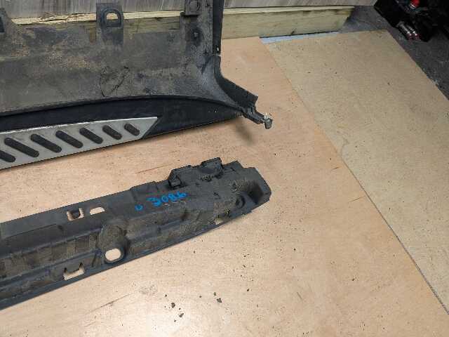 OEM BMW F15 X5 Left Driver Running Step Board Side Skirt Rocker Panel w Bracket