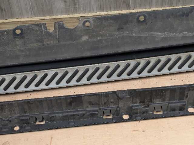 OEM BMW F15 X5 Right Passenger Running Step Board Side Skirt Panel w Bracket