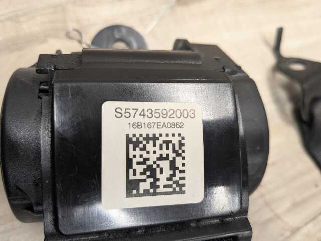 OEM BMW G11 G12 740 750 M760 B7 Rear Center Middle Seat Belt Retractor Black