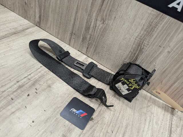 OEM BMW G11 G12 740 750 M760 B7 Rear Center Middle Seat Belt Retractor Black