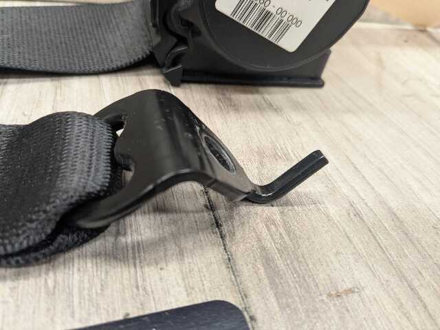 OEM BMW G11 G12 740 750 M760 B7 Rear Center Middle Seat Belt Retractor Black