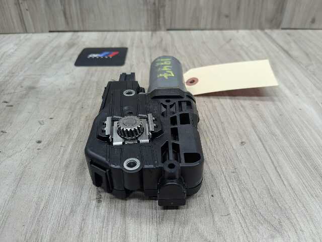 16-20 OEM BMW G12 740 750 M760 B7 Upper SUNROOF Moon Roof Motor Unit