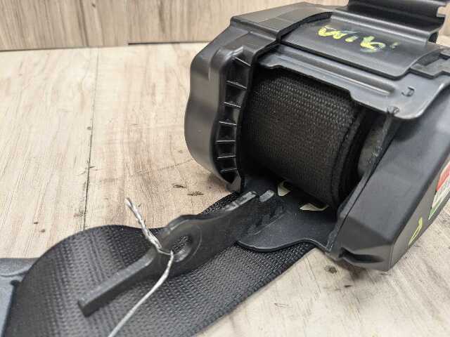 16-22 OEM BMW G11 G12 740 750 M760 B7 Rear Left Right Seat Belt Retractor Black