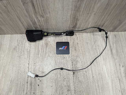 OEM BMW F90 G11 G12 G30 530 540 M550 750 M5 Front Left or Right Seatbelt Buckle