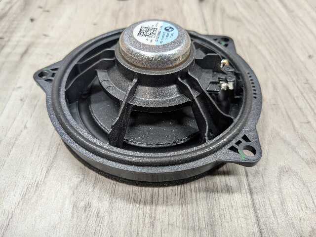OEM BMW F97 G01 G05 G06 G07 G20* G42 G87 X5 Door Audio Sound Midrange Speaker
