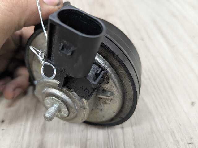 OEM BMW G20 G22 G23 G42 G87 M2 230 330 430 M240 M340 M440 HIGH Pitch Horn Siren