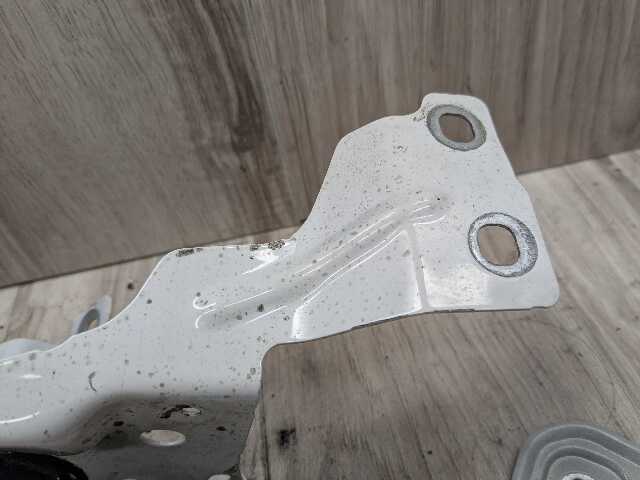 22-25 OEM BMW G42 230 M240 Front Left Fender Wing Holder Bracket SET