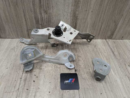 22-25 OEM BMW G42 230 M240 Front Left Fender Wing Holder Bracket SET