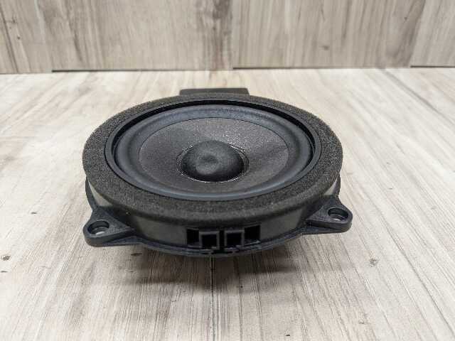 OEM BMW F97 G01 G05 G06 G07 G20* G42 G87 X5 Door Audio Sound Midrange Speaker