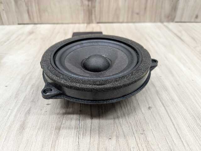 OEM BMW F97 G01 G05 G06 G07 G20* G42 G87 X5 Door Audio Sound Midrange Speaker