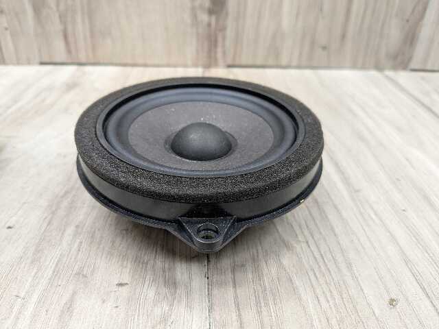 OEM BMW F97 G01 G05 G06 G07 G20* G42 G87 X5 Door Audio Sound Midrange Speaker