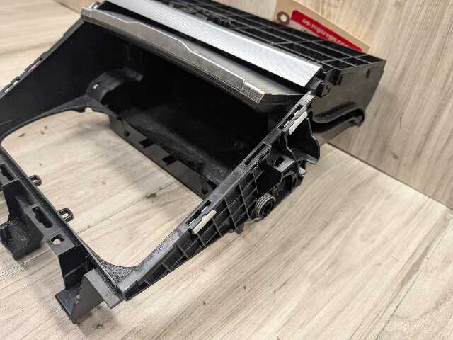 OEM BMW G20 G22 G23 G26 G42 Center Console Cup Holder Storage Aluminum
