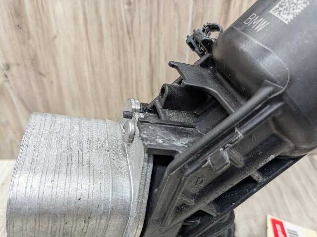 OEM BMW G01 G20 G22 G23 G26 G30 G42 330 430 X3 Engine B46 B48 Oil Filter Housing