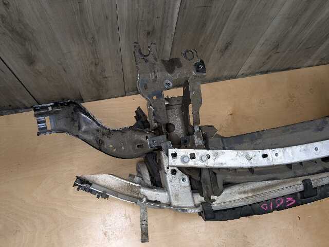 17-23 OEM BMW G30 530 540 M550 M SPORT Front Clip Radiator Support Reinforcement